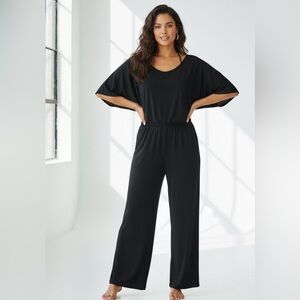 NWT Women’s H by Halston Black Batwing Wide Leg Jumpsuit. Witchy Size S